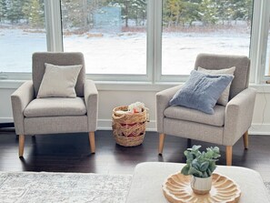 Interior - Algonquin Nest|BBQ|FirePit|Game|RelaxGetaway (Lake of Bays)