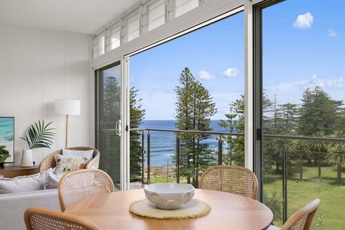 Shelly Beach Park and Ocean Views