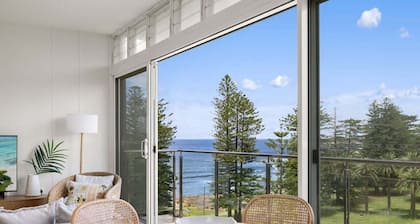 Shelly Beach Park and Ocean Views