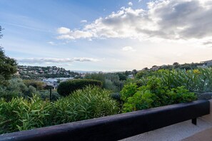 Property grounds - L'appartement Cala Nova (BORMES LES MIMOSAS)