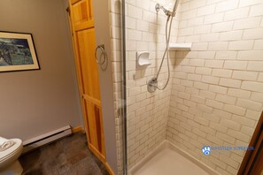 Hair dryer, towels - Comfortable two-bedroom town home with room for the whole family (Whistler)