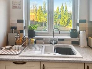 Interior - 5 bedroom accommodation in Minehead (Minehead)