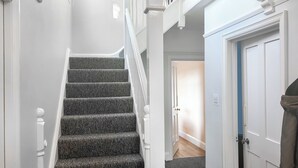 Interior - 5 bedroom accommodation in Minehead (Minehead)
