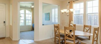 Wonderful convenience 4-bedroom house in nice safe neighborhood in Elk Grove, Ca