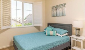 Fer et planche à repasser, Wi-Fi gratuit, draps fournis