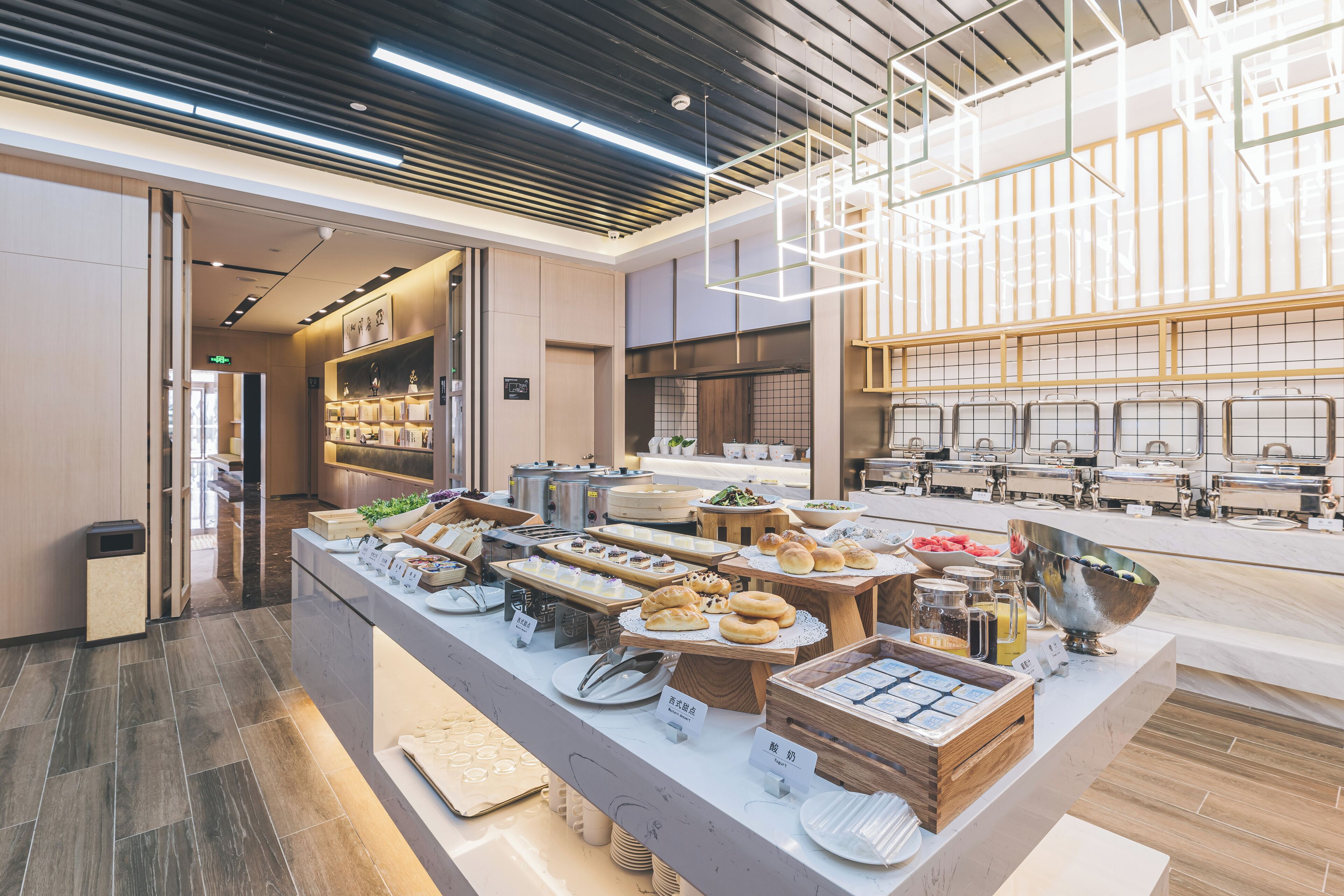 Desayuno buffet diario (CNY 48 por persona)