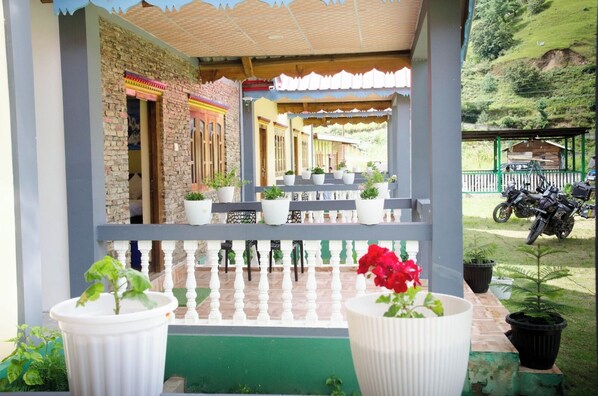 واجهة المنشأة