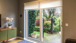 Interior - 2 bedroom accommodation in Tarves (Tarves)