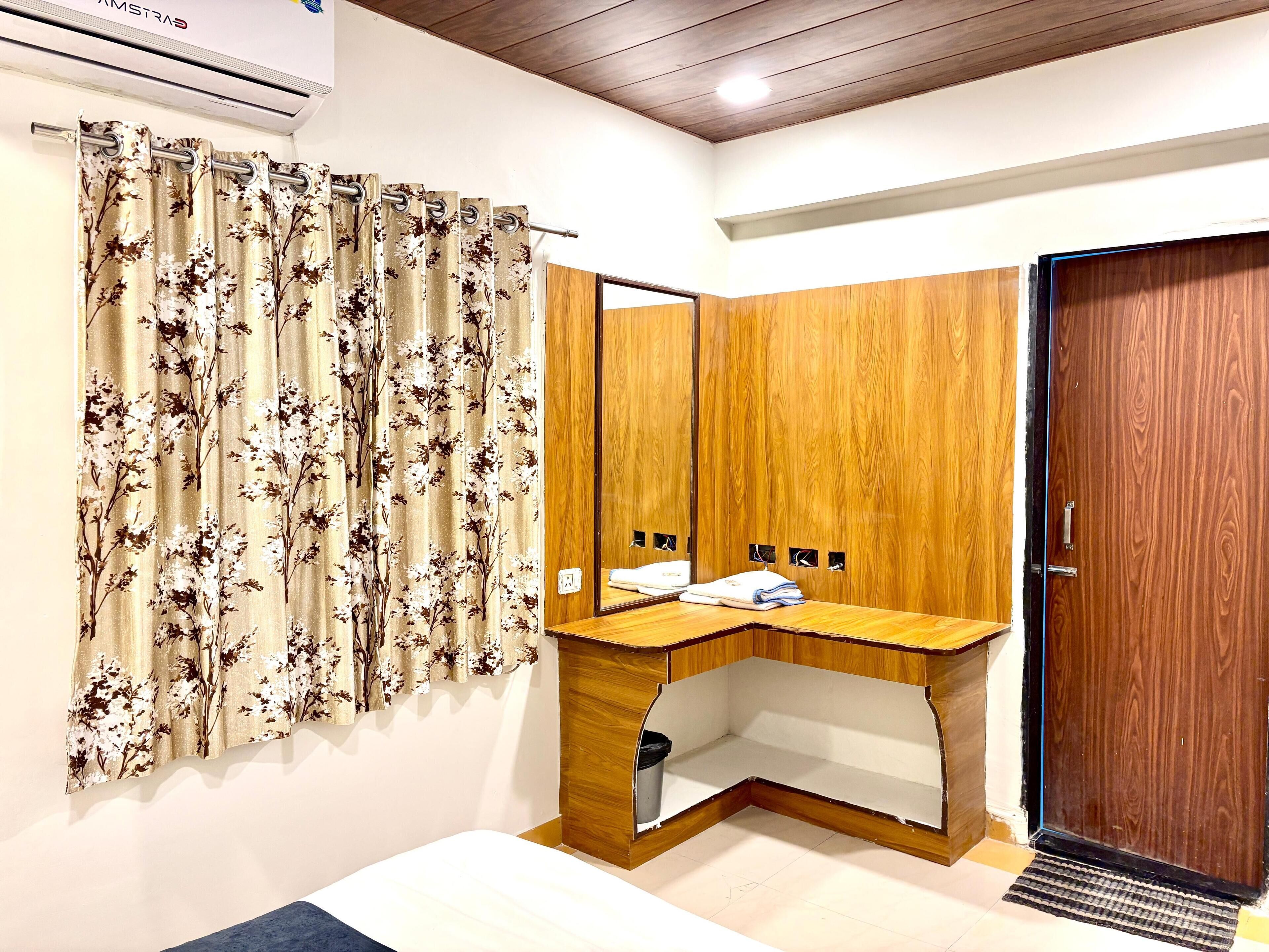 Deluxe Ac With Garden View