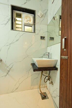 Bathroom - Hotel New Mamta By Sunshin Hoteliers  (Abu Road)
