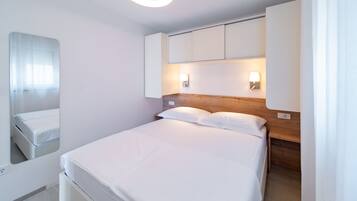 Appartement (One Bedroom Apartment With Terrace (A) | 7 chambres, lits bébé (en supplément)