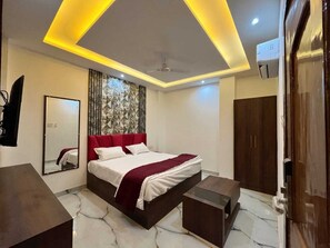 豪華客房 | 書桌、免費 Wi-Fi