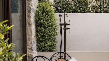 Family Villa, Sea View | Outdoor dining