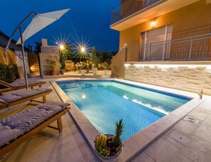 Pool - Penthouse With Panoramic sea Views, Zadar (Zadar)
