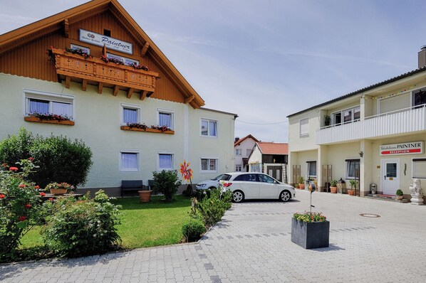 Exterior - Hotel Paintner (Germering)