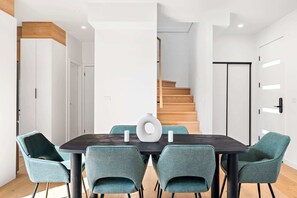 Dining - Brand-New 3-Bed Townhouse in Pascoe Vale (Pascoe Vale)