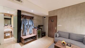 Stark Grand Deluxe Room | Escritorio, espacio para trabajar con un portátil, wifi gratis