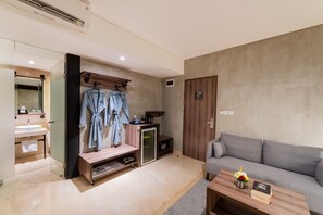 Stark Grand Deluxe Room | โต๊ะทำงาน, พื้นที่ทำงานแบบใช้แล็ปท็อป, Wi-Fi ฟรี