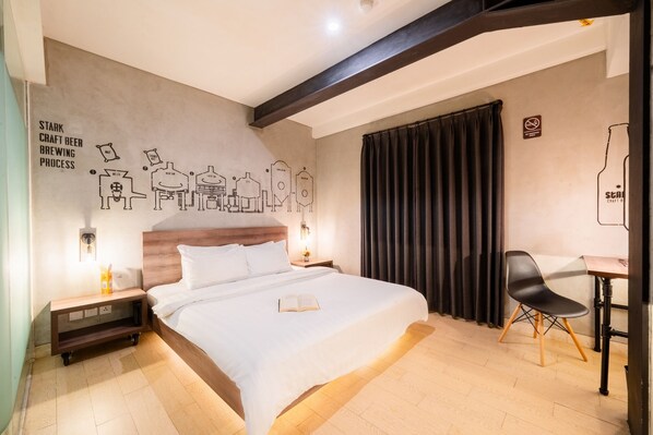 Superior Double or Twin Room | Desk, laptop workspace, free WiFi