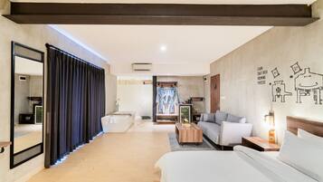 Desk, laptop workspace, free WiFi