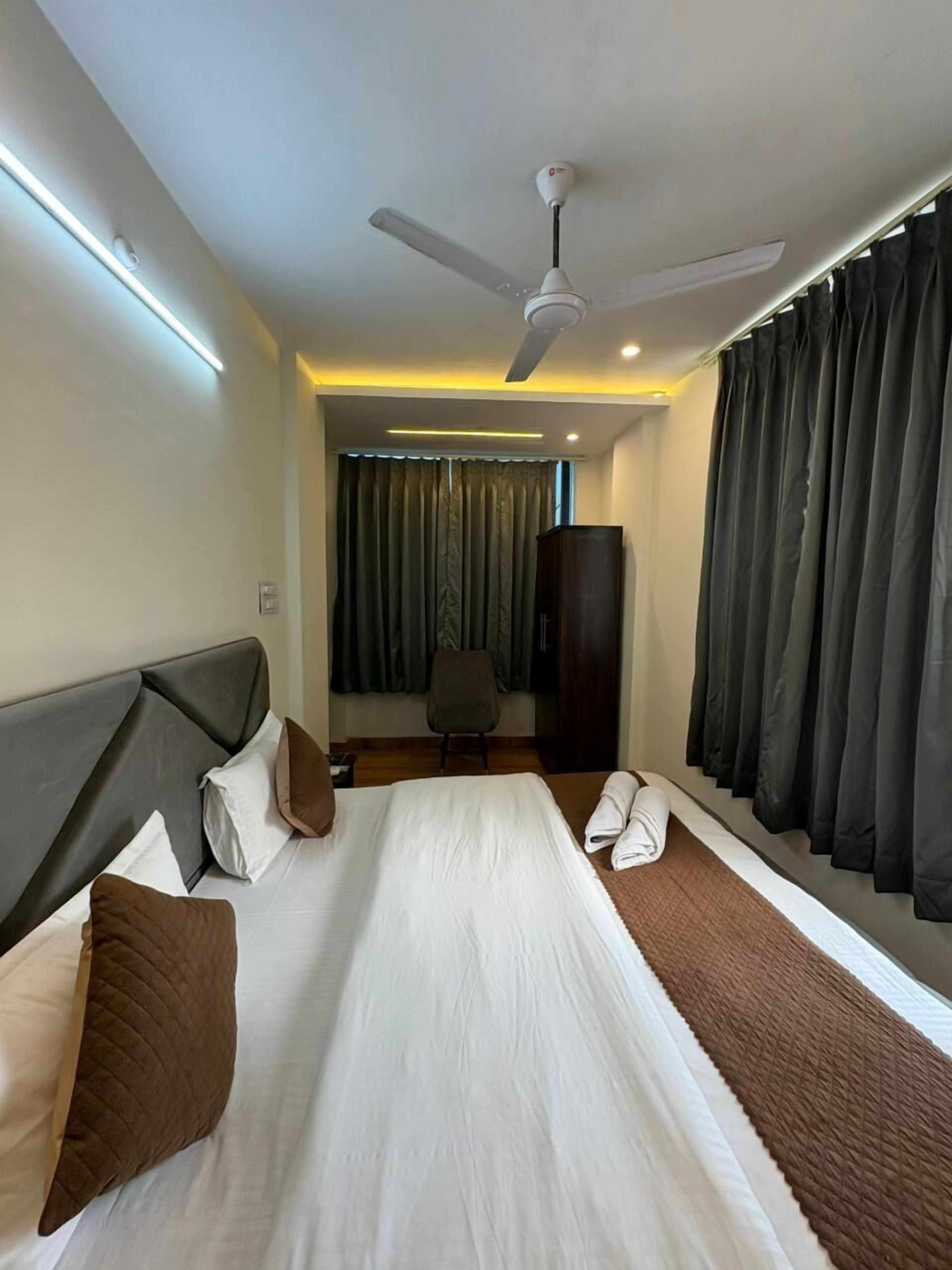 مساحة عمل للكمبيوتر المحمول وواي فاي مجانًا