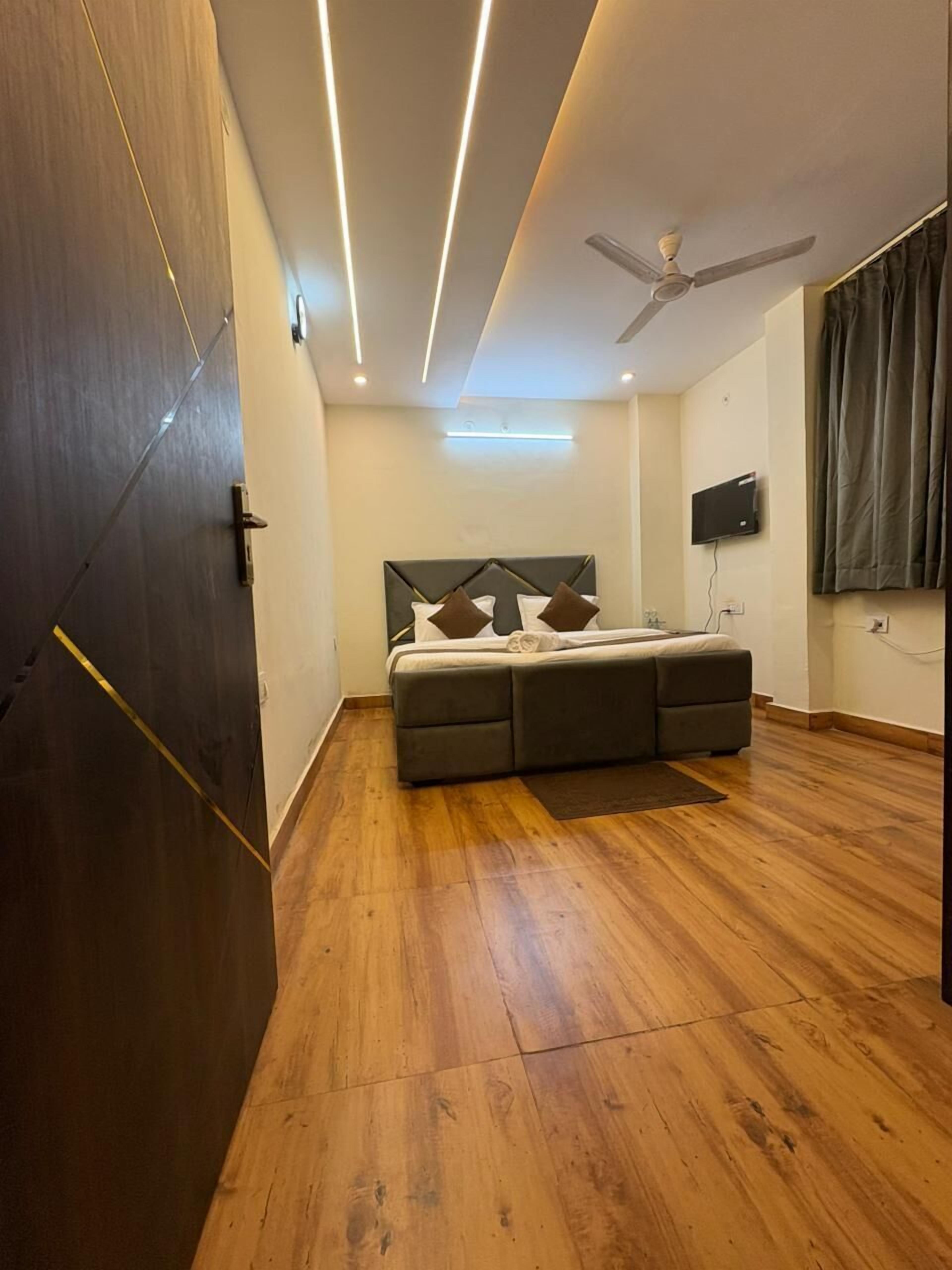 مساحة عمل للكمبيوتر المحمول وواي فاي مجانًا