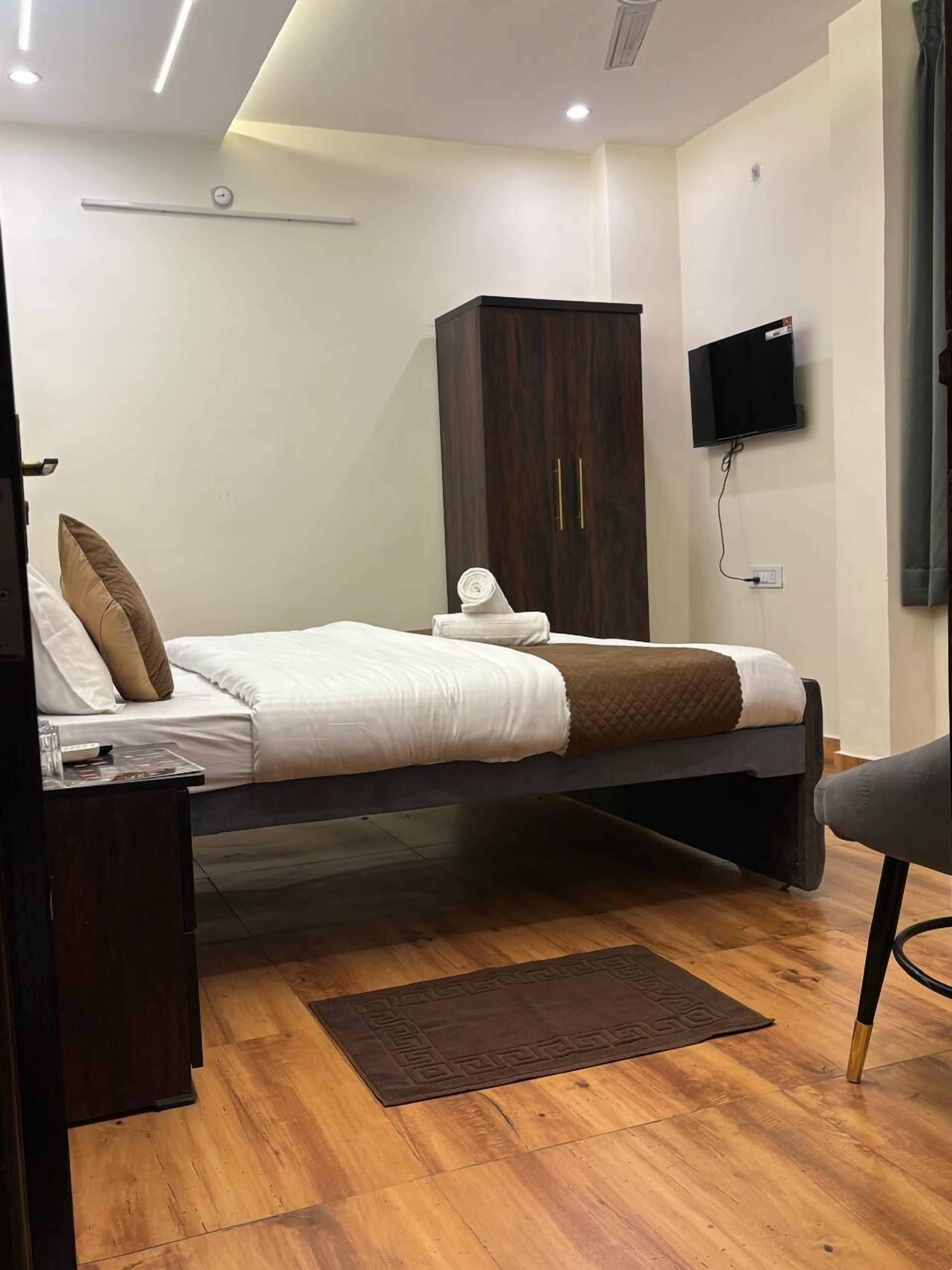 مساحة عمل للكمبيوتر المحمول وواي فاي مجانًا