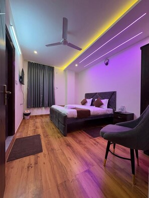 مساحة عمل للكمبيوتر المحمول وواي فاي مجانًا