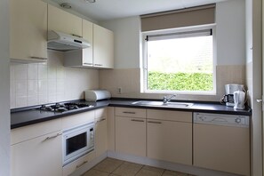 House | Private kitchen - Charming Forest House Surrounded by a Garden (Heel)