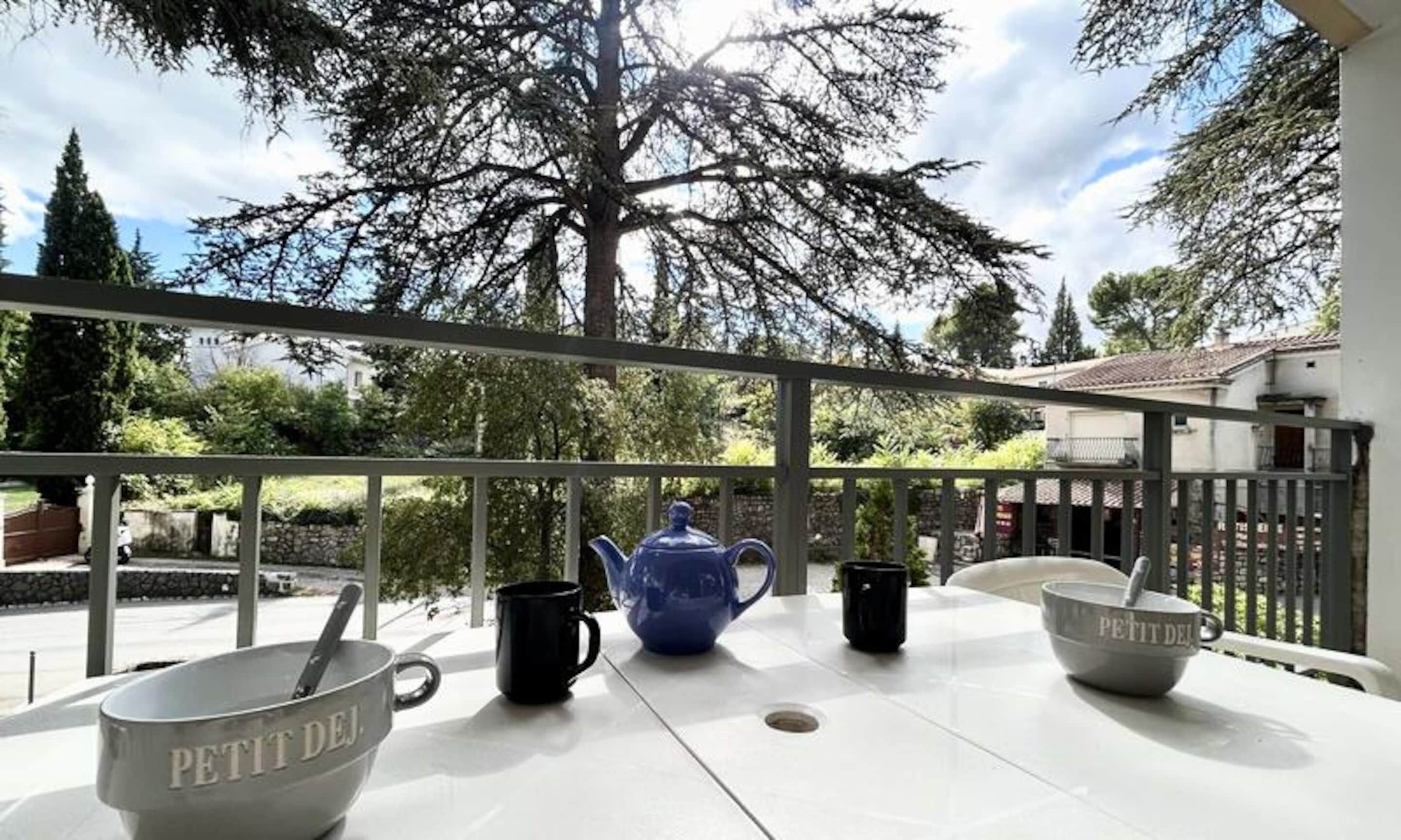 Khuôn viên nơi lưu trú