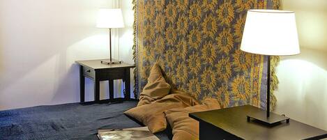 House | 5 bedrooms, individually furnished