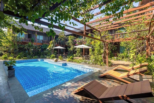 Superior Double or Twin Room, Balcony, Garden View | Peti besi dalam bilik, langsir/tirai gelap terus, Wi-fi percuma