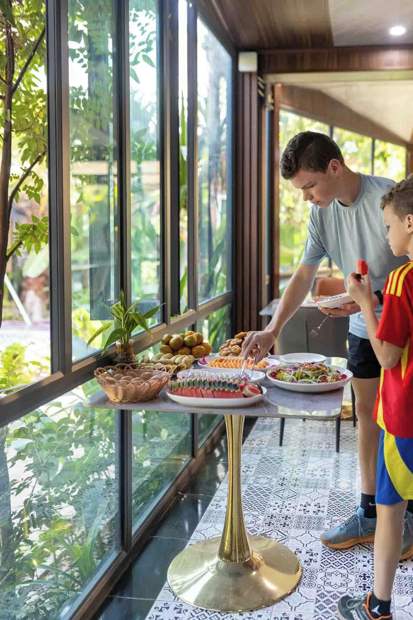 Desayuno bufé gratuito y diario