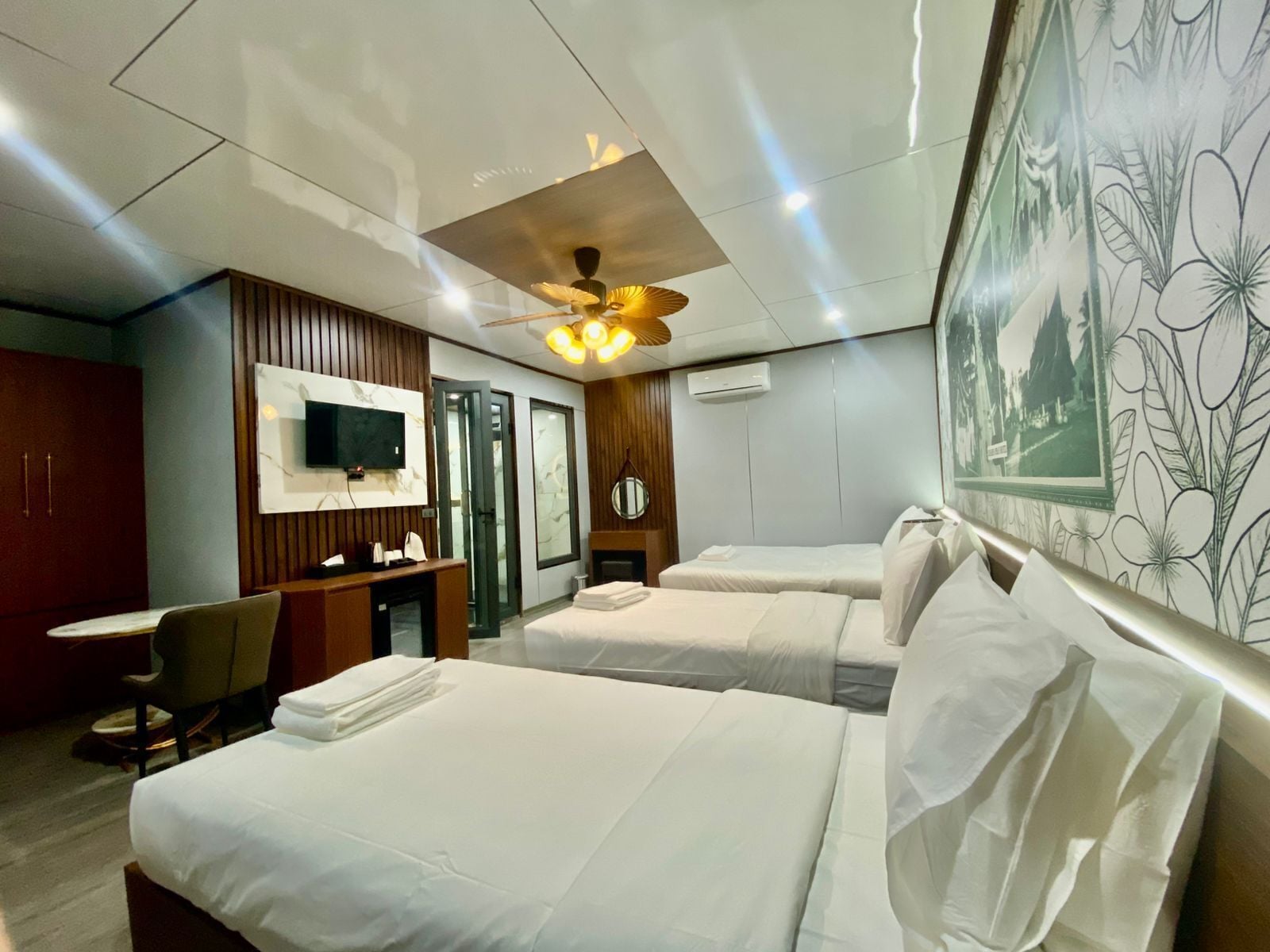 Superior Triple Room, Balcony | In-room safe, blackout drapes, free WiFi