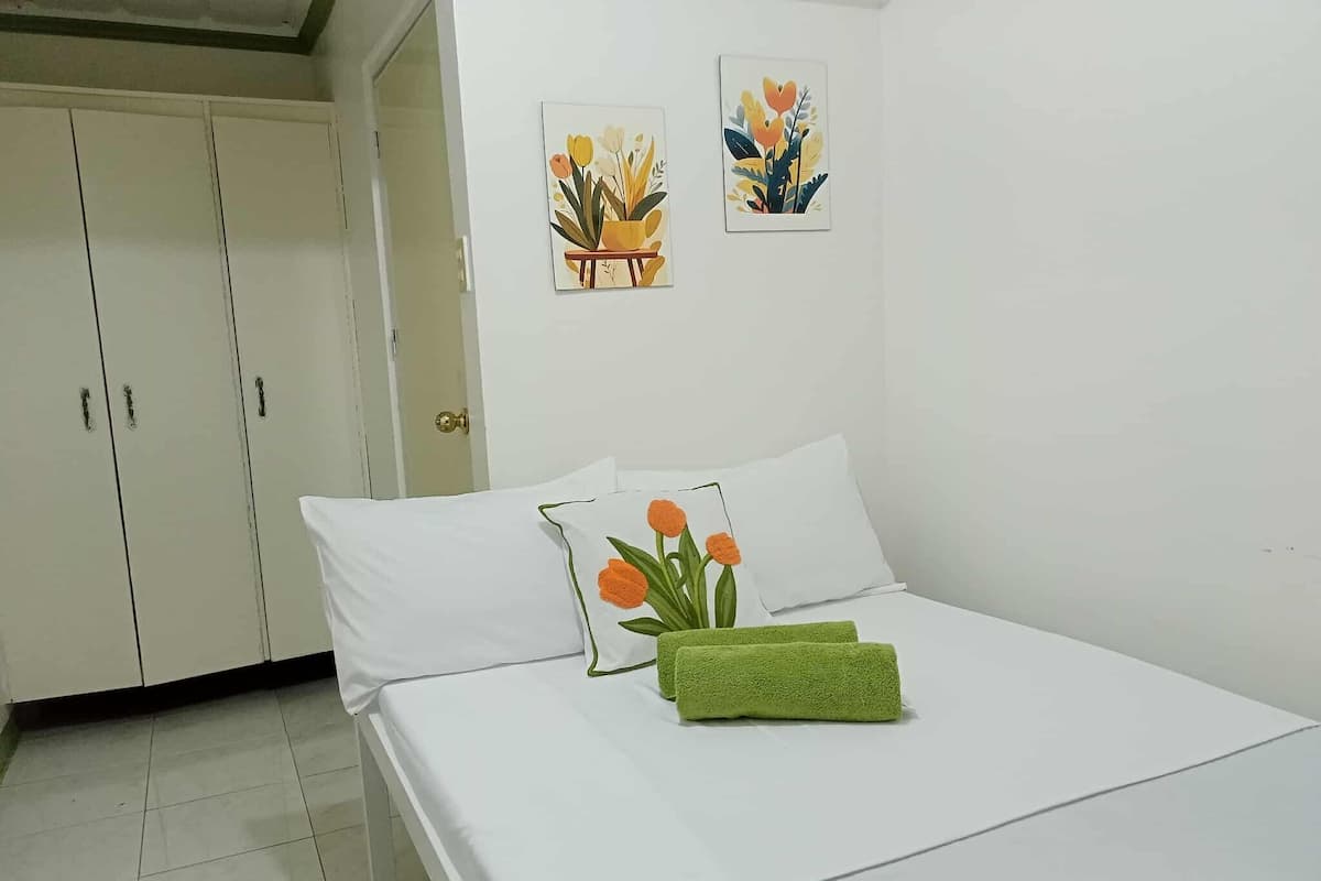 Comfort Apartment, Balcony, City View