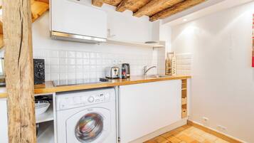 Apartment | Private kitchen