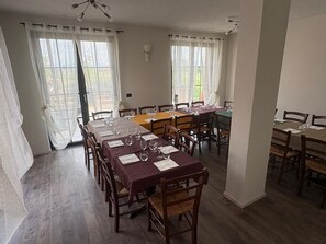 Breakfast, lunch, dinner served; garden views  - Il roseto dei sensi (Tarantasca)