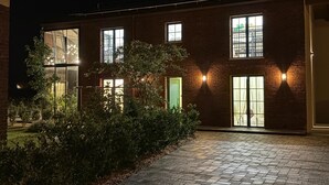 Uklassifisert bilde, 3 av 19, knapp