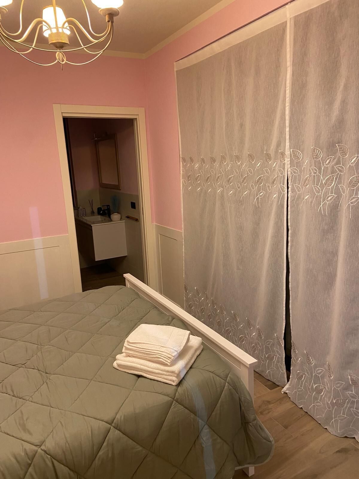 Chambre Supérieure Double ou avec lits jumeaux, patio, vue jardin