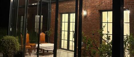 아침 식사, 점심 식사, 저녁 식사 제공, 정원 전망