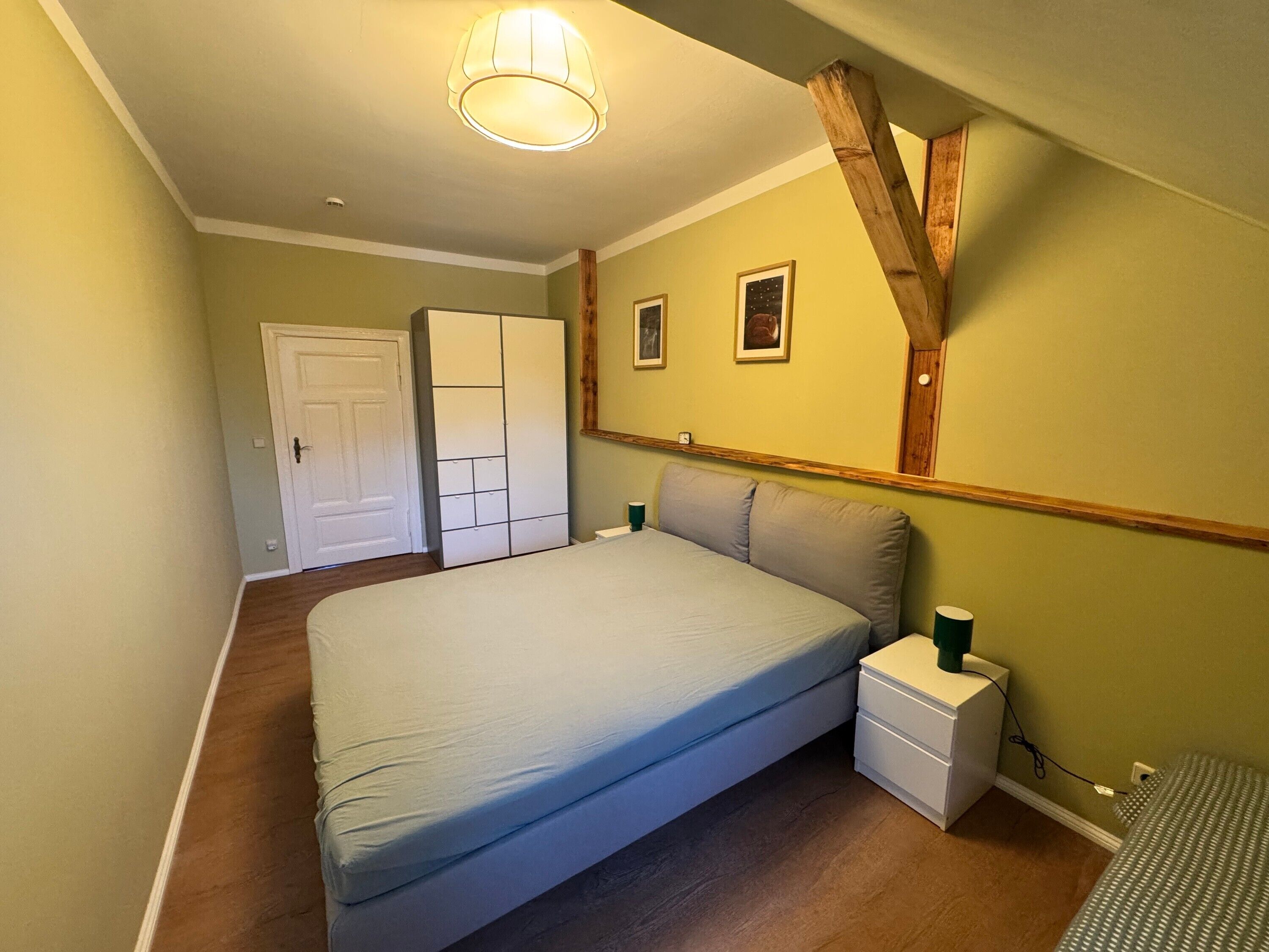 WiFi、ベッドシーツ