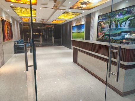 Family Room, River View. Hotel Shri Dauji Maharaj Palace
