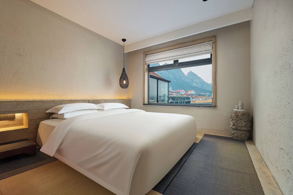 Classic Double Room, Balcony, Hill View