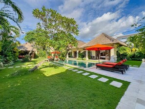 Pool - Spacious 4BR - Villa Santai - Central Seminyak (Badung)