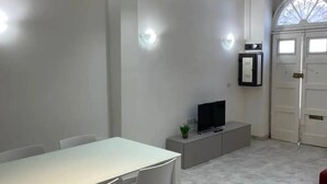 Apartment, 2 Bedrooms | Dining - Apartment in the Heart of Malta (Msida)
