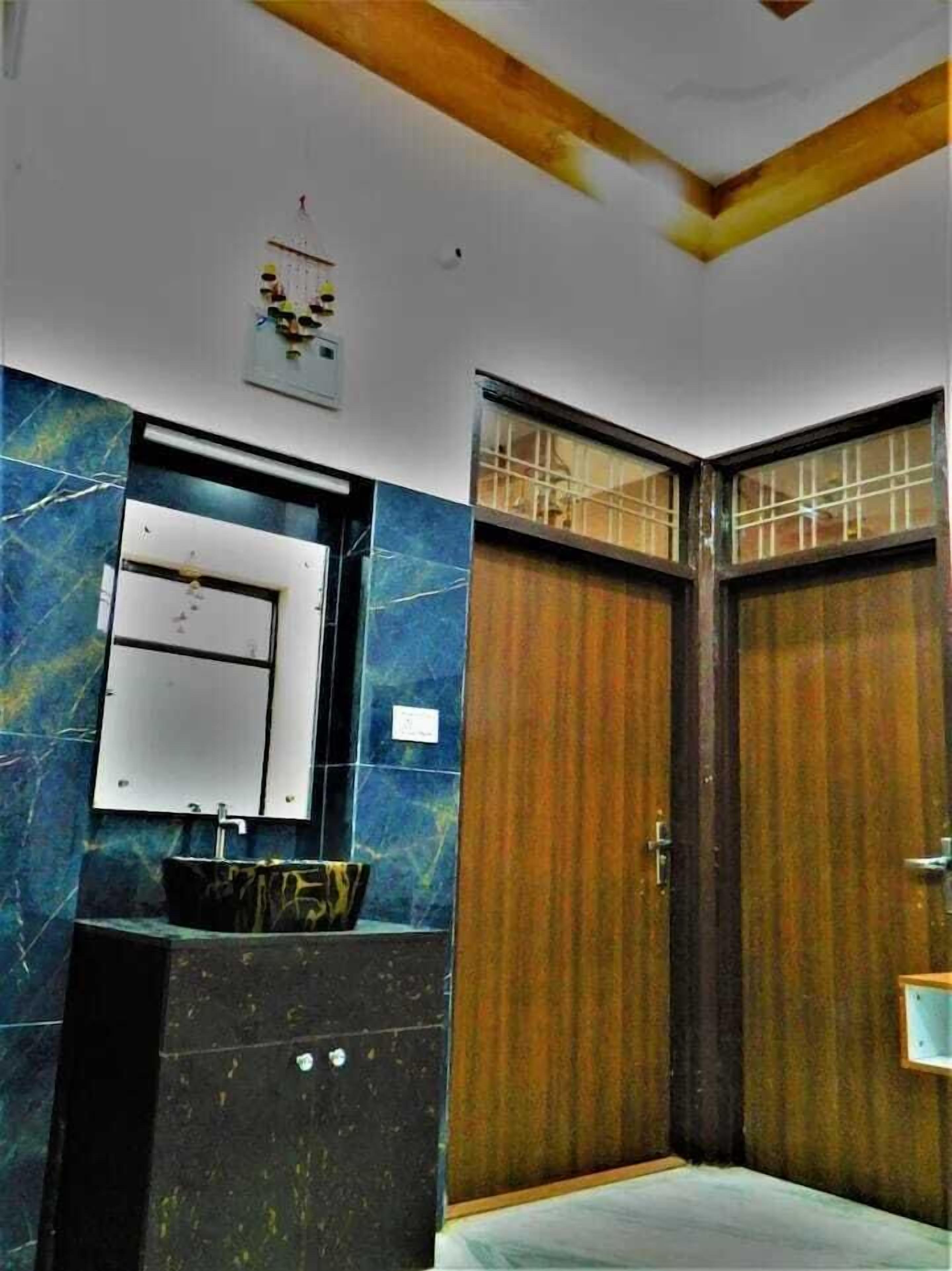 บริเวณภายนอก