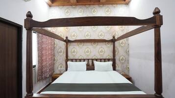 Double Room | Desk, free WiFi