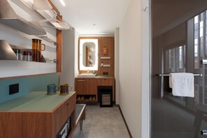 Deluxe Double Room, Non Smoking | In-room safe, blackout curtains, free WiFi, bed sheets - Oani (Taipei)