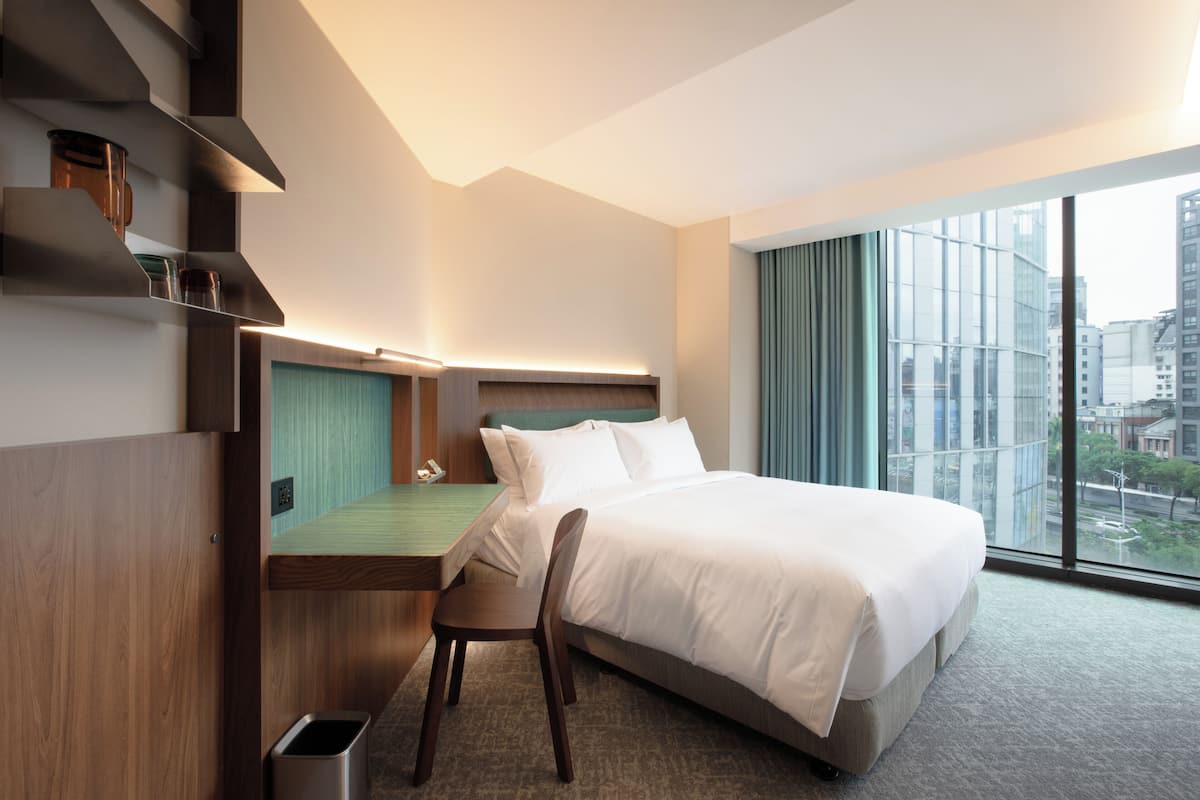 Superior Double Room, Non Smoking, City View | In-room safe, blackout drapes, free WiFi