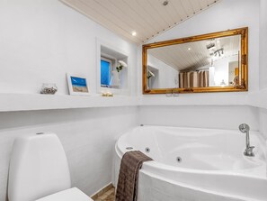 Bathroom - "Felicia" -  from the sea by Interhome (Hals)